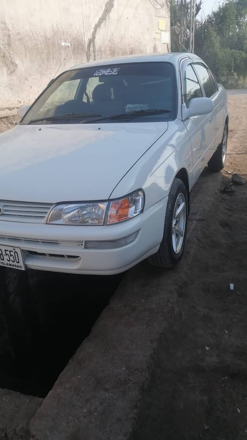 Manul 2002 model 2.0 D corolla exelant condection avalible in pindigh 7