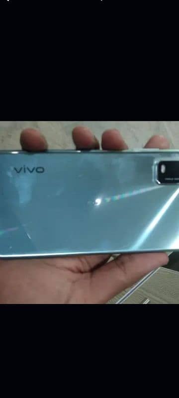 vivo y20s 4gb 128gb 10/10 only orignal charger 1 weak cheak warranty 0