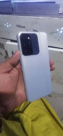 tecno spark 8c full box 3+1 total 4 gb ram 64  gb mamry new condishan