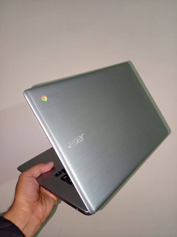 Acer Chromebook - 4GB/32GB - Silver Body - Just PKR 19,999! 2