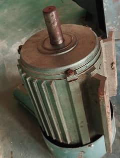 2hp ki motor hai original copper hai no used