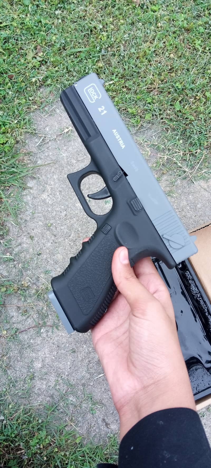 glock 21 relistic imported toy 2