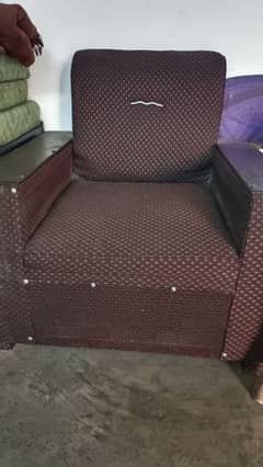 Best home used 5 seater sofa set like new