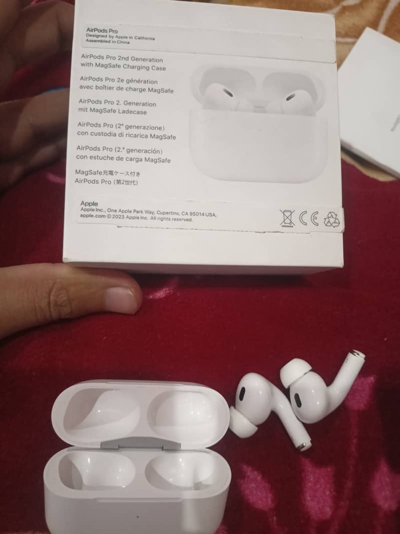 Apple Airpods Pro (2nd generation) 2