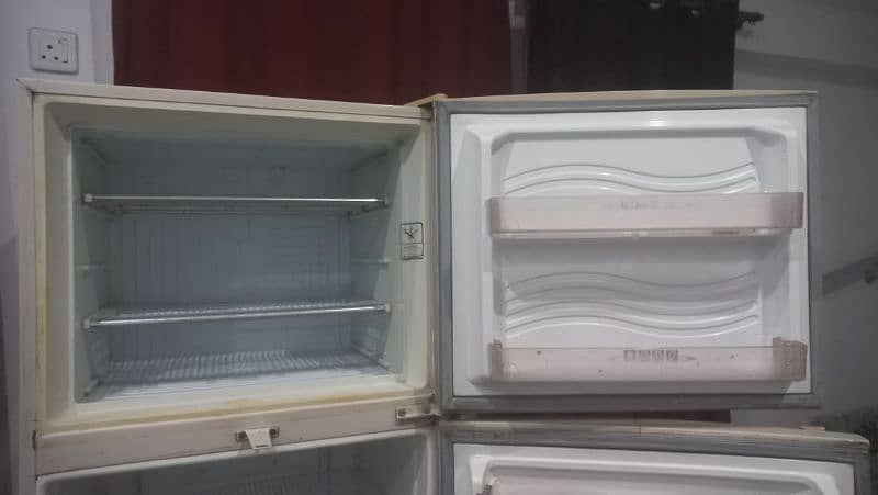 Dawlance fridge for sale 3