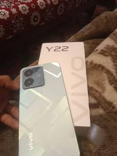 vivo y22 with box