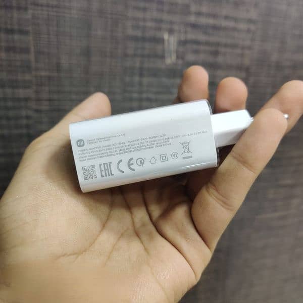 mi , redmi , xiaomi original charger and cables of  33w,67w,120w 2