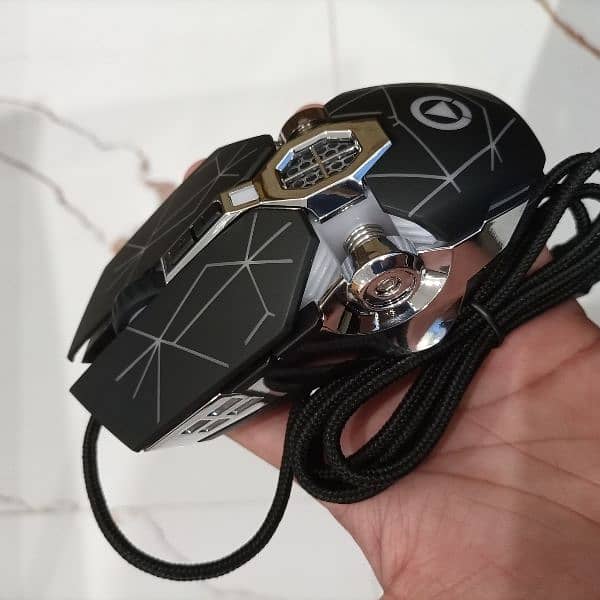 Chinese Best Gaming Mouse with RGB lights 7