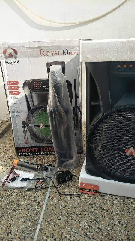 Royal 10 Plus trolly speaker 6