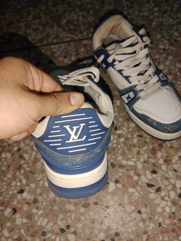 LV shoes for sale 3