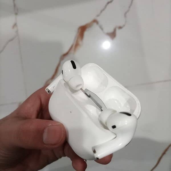 AIRPODS PRO 5