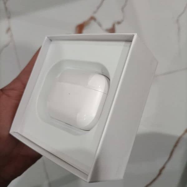 AIRPODS PRO 9