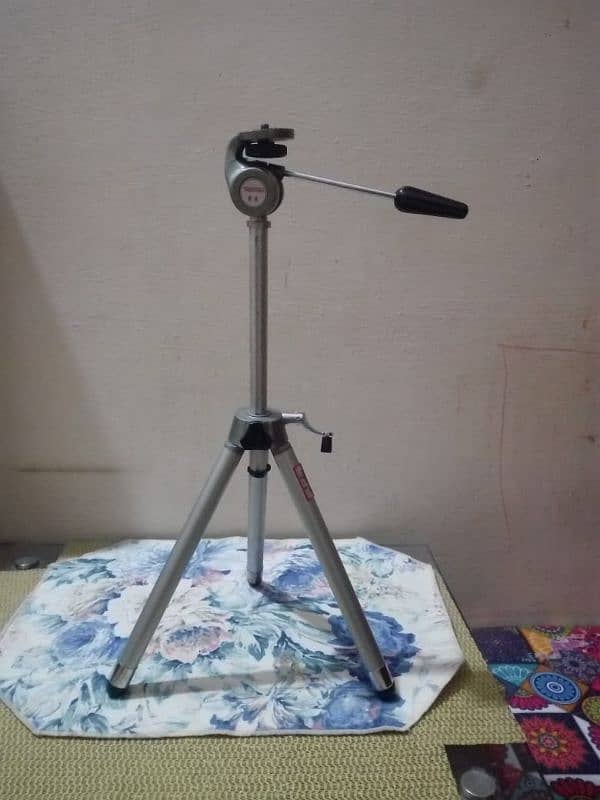 Topman tripod stand 0