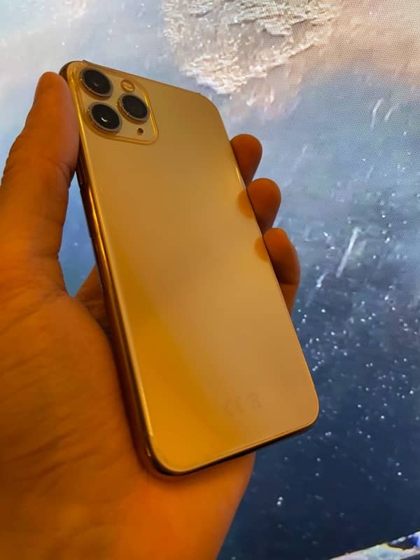 iPhone 11 Pro 1