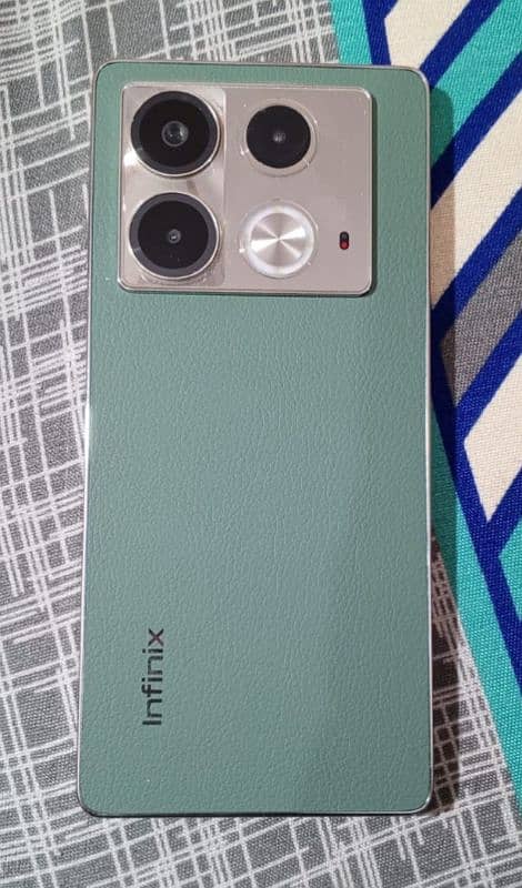 Infinix Note 40 0