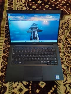 DELL Latitude 7390