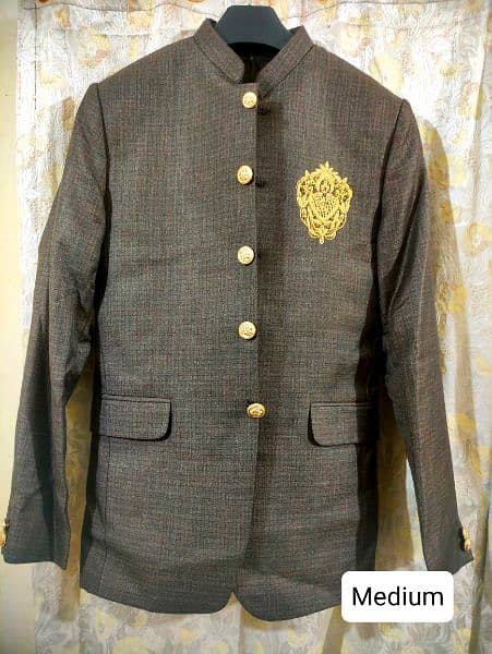 Elegant Formal Prince Suits with Embroidered Emblem 3