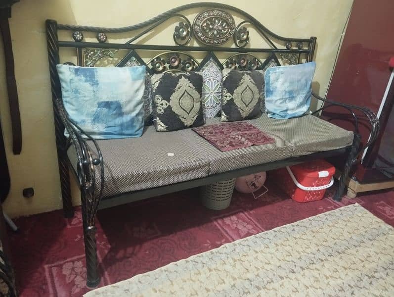 sofa set fresh condition 2