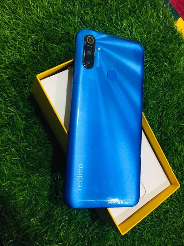 I am selling my realme c3 2