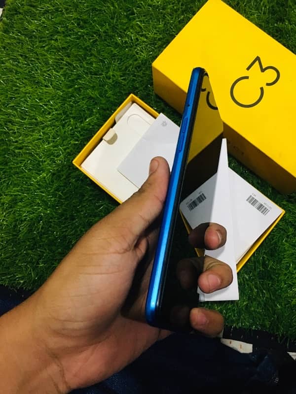 I am selling my realme c3 5