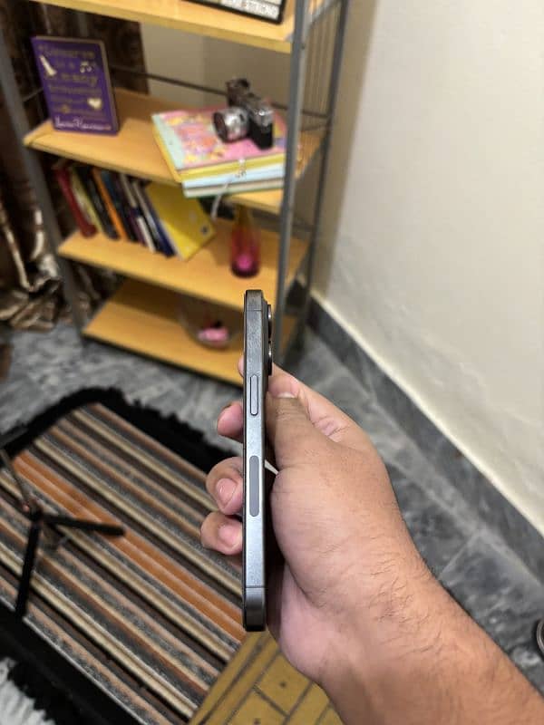 IPHONE 15 PRO 128 GB LLA MODEL 1