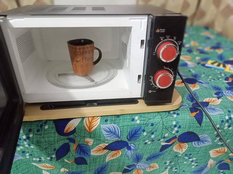 Enviro microwave oven neat and clean condition 2