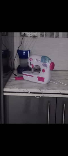 mini miyo sewing machine