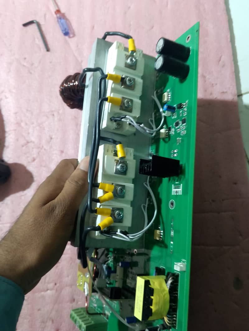 SOLAR INVERTER 7 KV WITH WAPDA SHARING 3