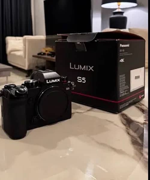 NEW Panasonic Lumix S5: Compact Full-Frame Camera for Pro Photography 1