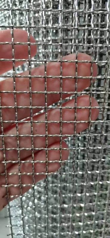 Razor Wire Barbed Wire Chain Link Fence Pole Jali Welded mesh 2