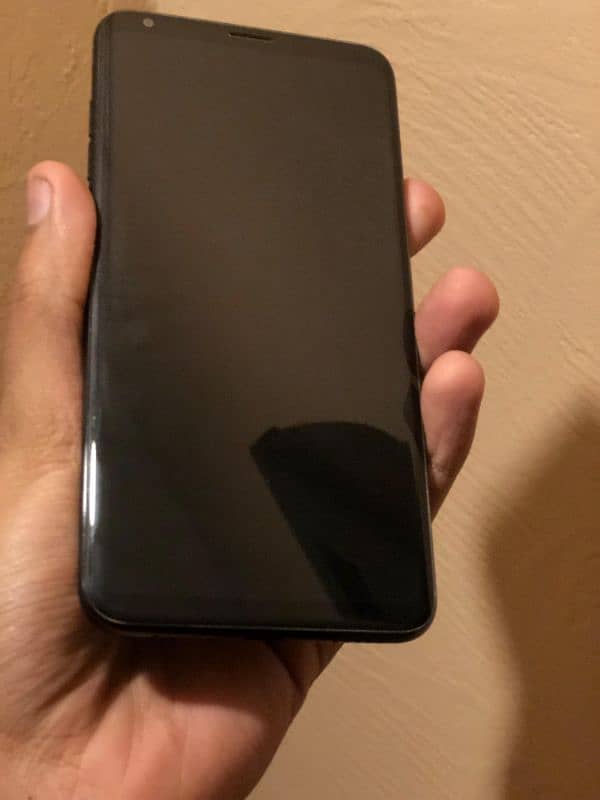 LG V30 0