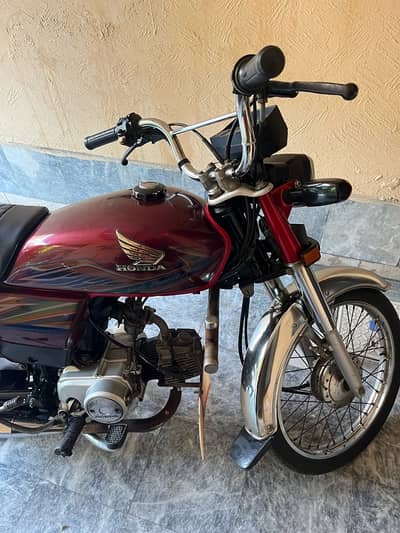 Honda CD70 2020