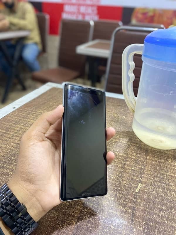 Sony Xz3 10 by 10 condition 4