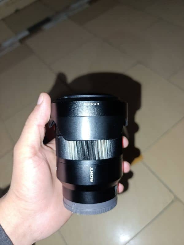 24-70 f4 zeise full frame lense for Sony mount All ok just minimum use 0