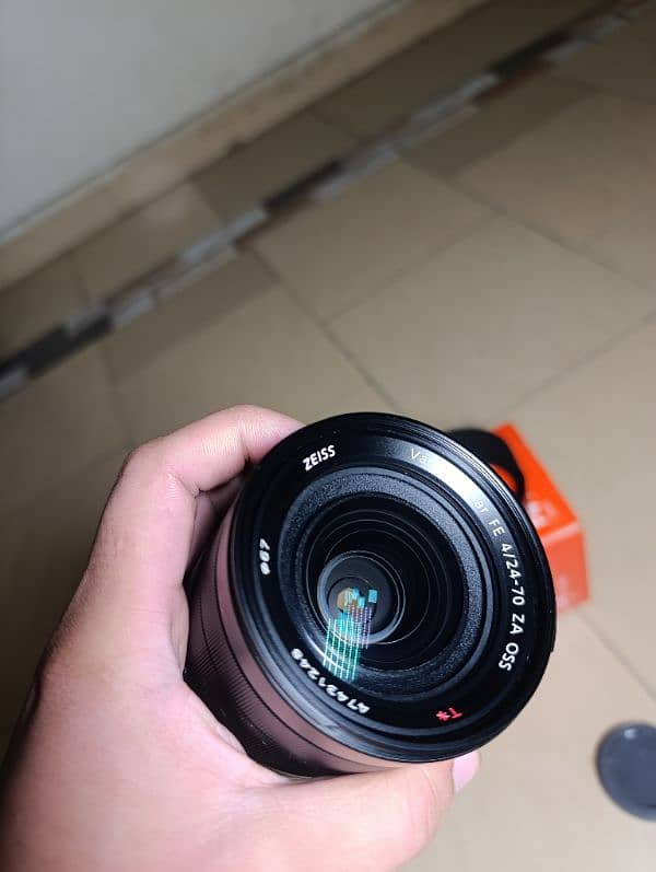 24-70 f4 zeise full frame lense for Sony mount All ok just minimum use 3