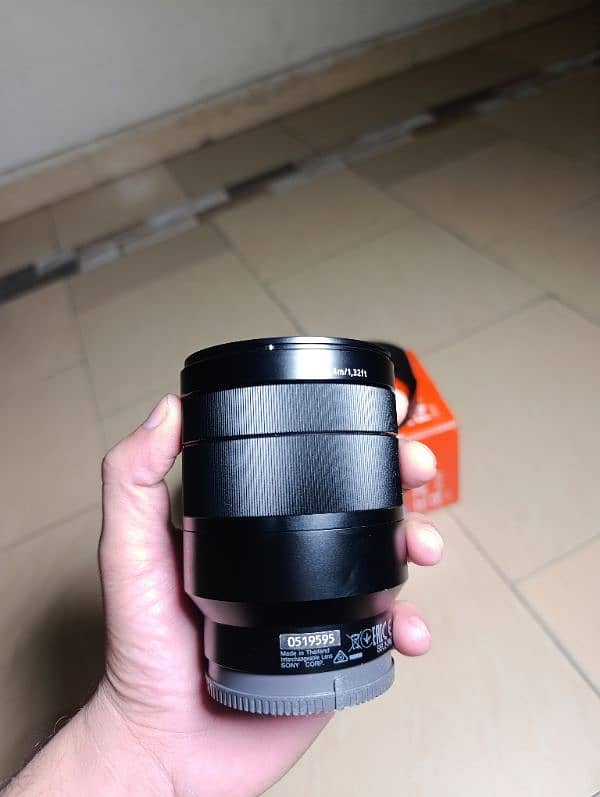 24-70 f4 zeise full frame lense for Sony mount All ok just minimum use 7