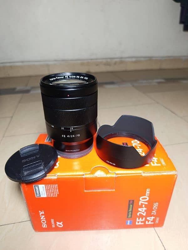 24-70 f4 zeise full frame lense for Sony mount All ok just minimum use 8