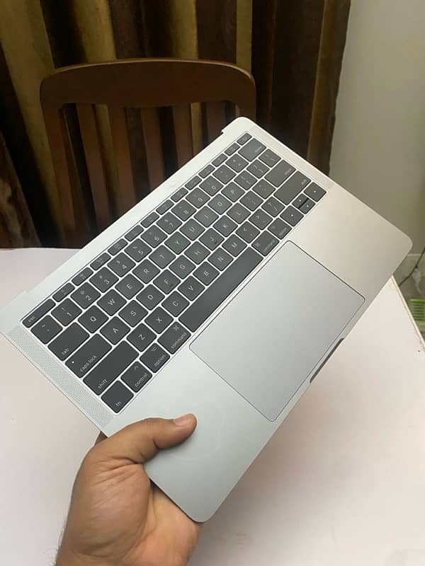 MacBook Pro 13” 2017 A1708 i5, 8gb, 128gb 2