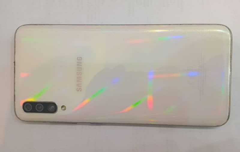 Samsung Galaxy A70 0