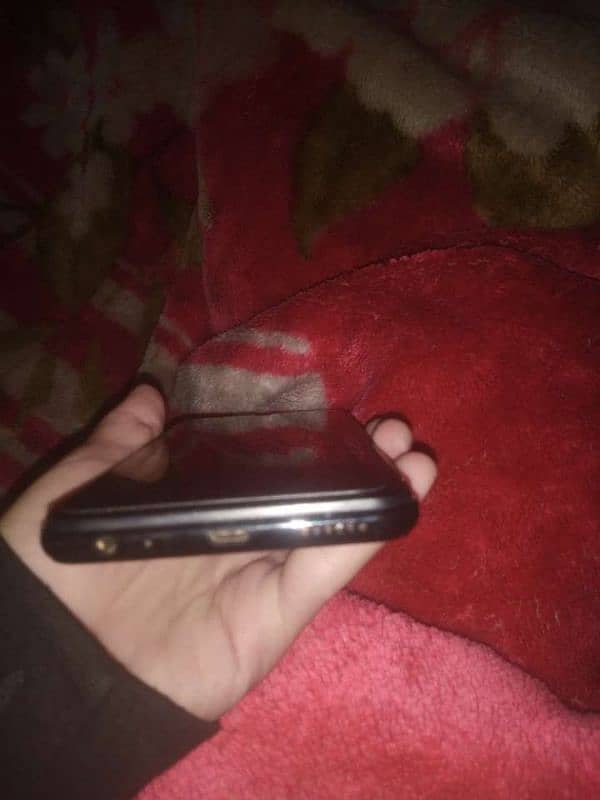 vivo y17 I am selling good in condition 2