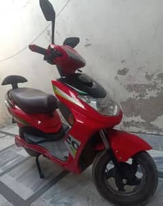 yj future electric scooty 2024