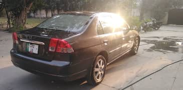 Honda Civic VTi 2004 Lahore registration genuine paint non accident