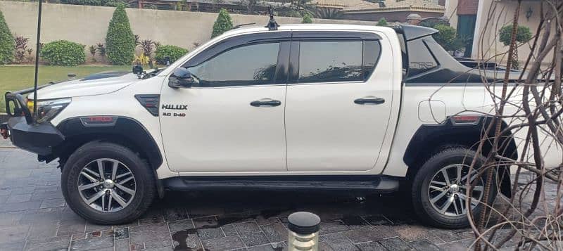 Toyota Hilux Revo V | 3.0 | D4D | 2017 3