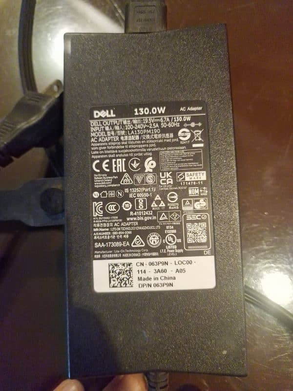 DeLL laptop charger latest model 8