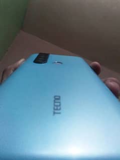 Tecno Camon 15 Pro {6/128} popup camera