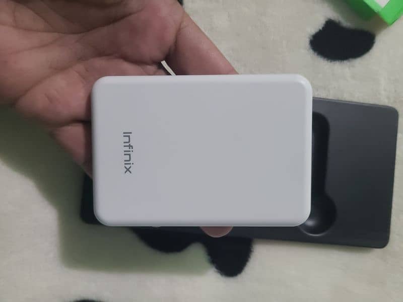 infinix Magesafe power bank 7