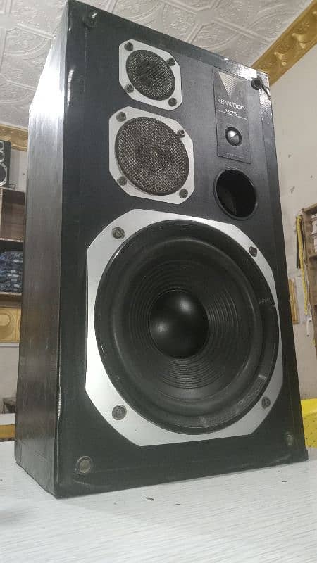 Kenwood LS-110 speaker 130 wats 0