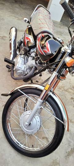 Honda 125 full lush condition 23/24 bike ghar me khara raha