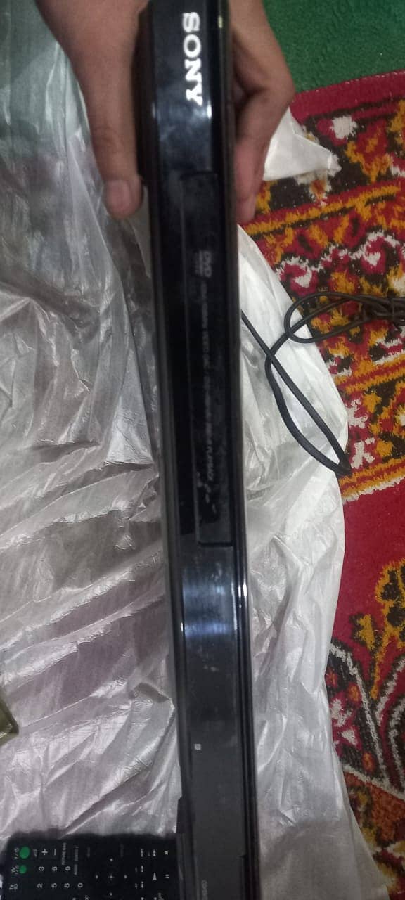 Sony CD / DVD Player 4