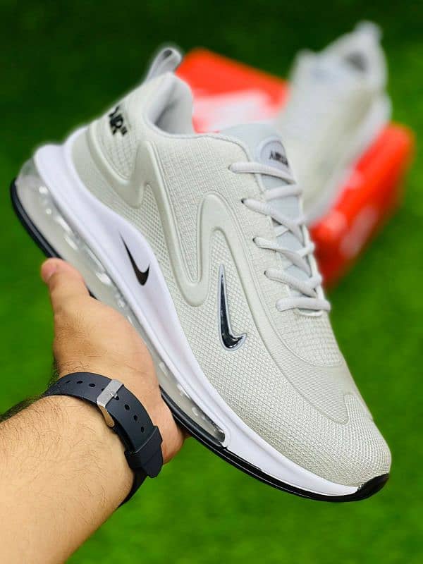 Nike shose 40 to 45 dilvery all Pakistan available 1